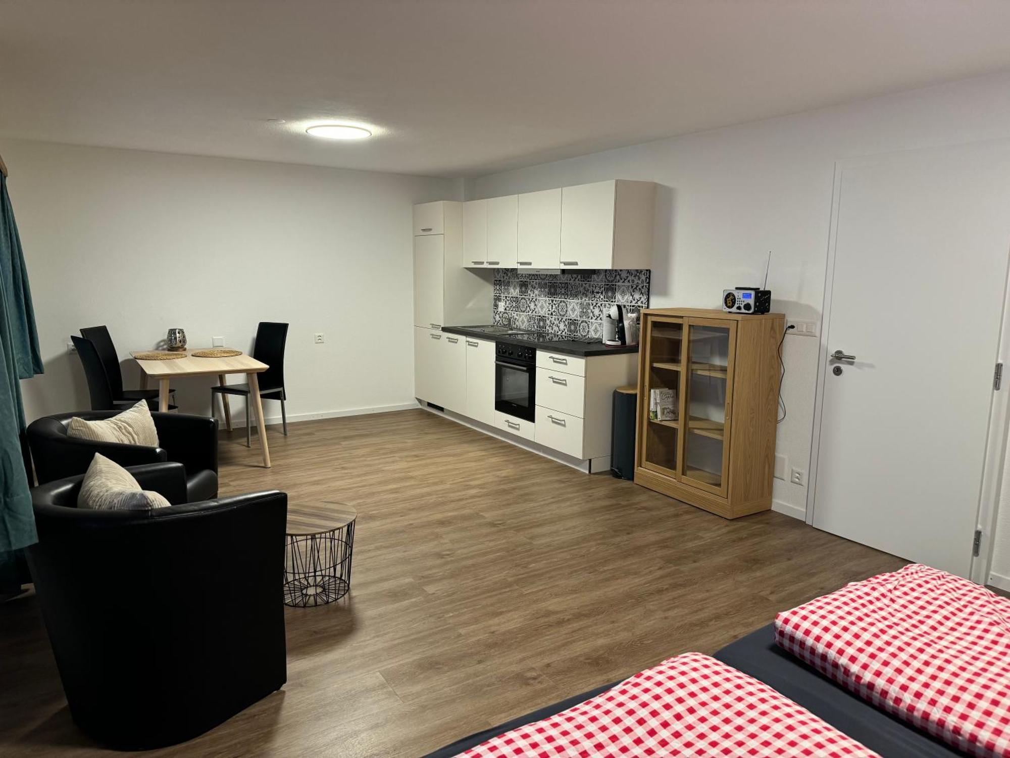 Apartments Carmena ซาส-กรุนด์ ภายนอก รูปภาพ